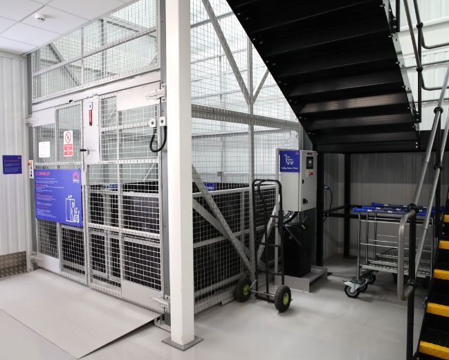 Lincoln Self Storage lift